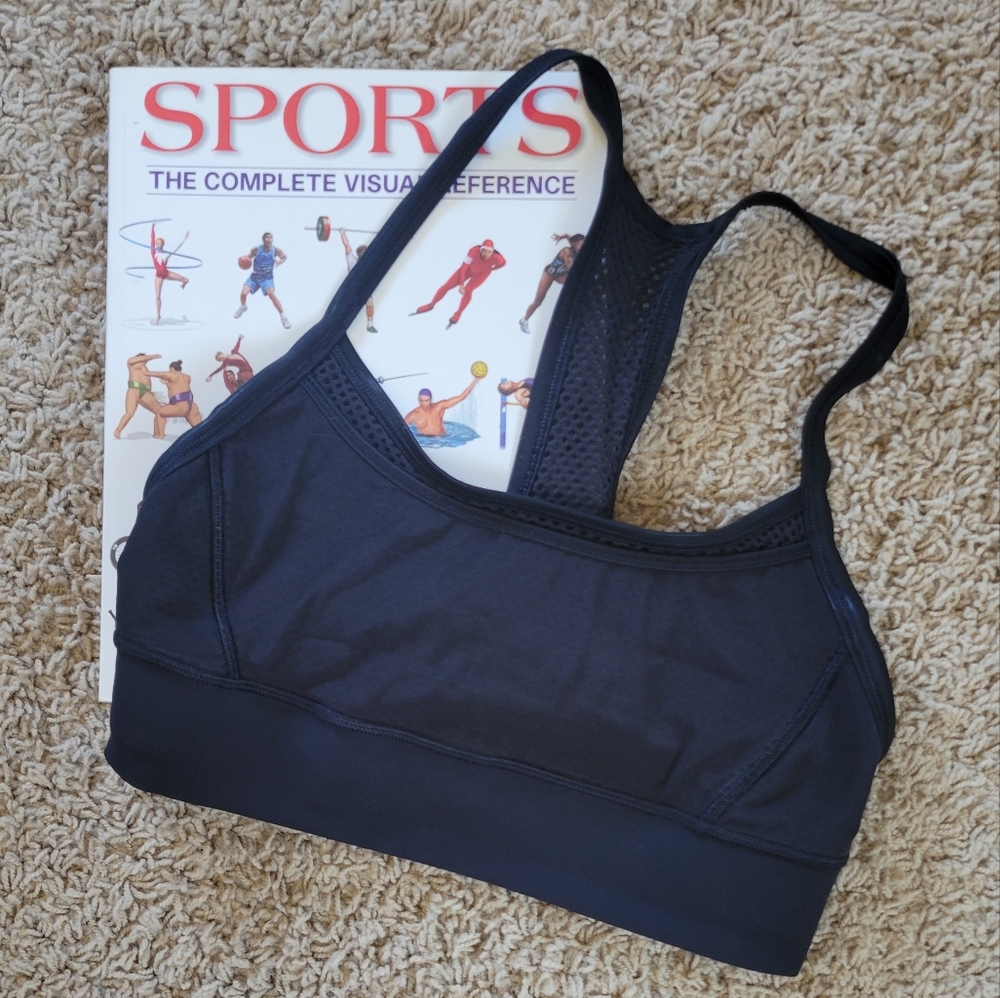 lululemon black sports bra